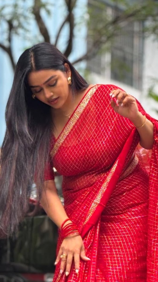 RishiOfficial_1's tweet photo. She is the most popular serial actress of the week 💯🥵💥 https://t.co/W5GRHEredK