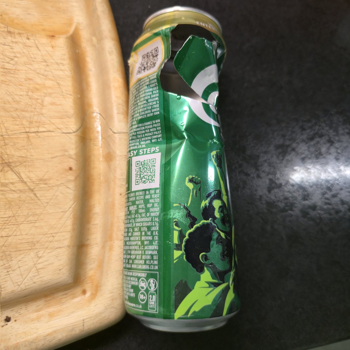 DominicDEAnpyw's tweet photo. Probably the most dangerous cans in the world #carlsberg https://t.co/mSdEJoUZjs