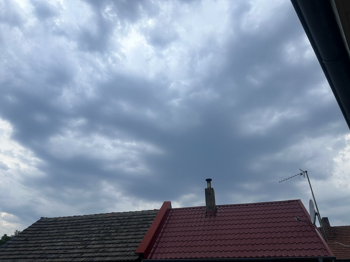 Michali78628947's tweet photo. @bientyqueen U mnie jest nadzieja na deszcz 🌧️ https://t.co/oqbeRprcLu