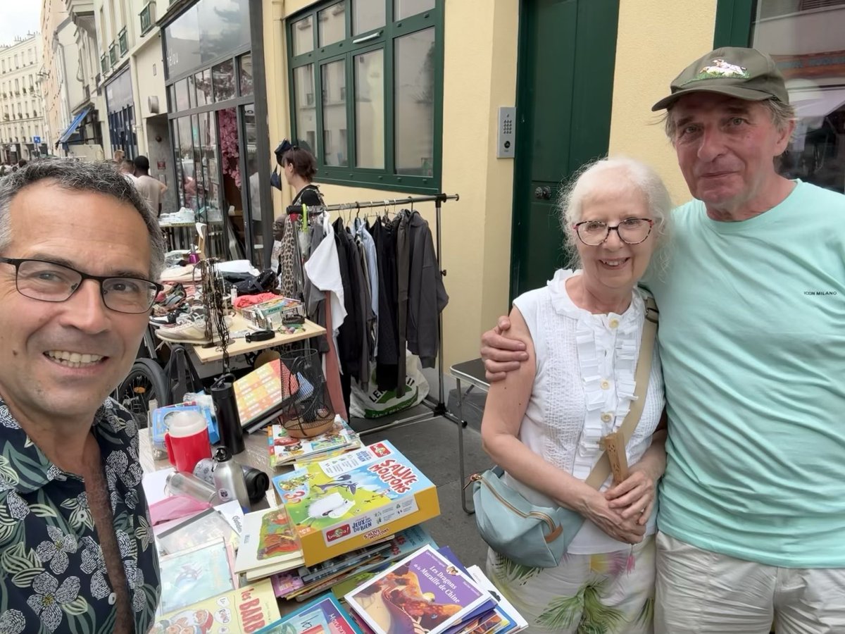 Fr_Bechieau's tweet photo. Quel plaisir de retrouver aujourd’hui le vide-grenier de la rue de la Villette. De la chaleur, un peu de fraîcheur, et une belle et sympathique ambiance ! #Paris #Paris19 #weekend @Paris19e https://t.co/MJNbPaJ3hG