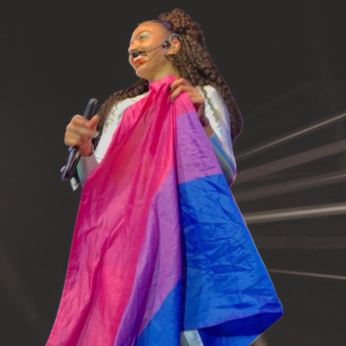 anyinfocus's tweet photo. Feliz Dia do Orgulho LGBTQIAPN+! O amor é lindo de todas as formas e cores ❤️ https://t.co/mSCXuzeV3n