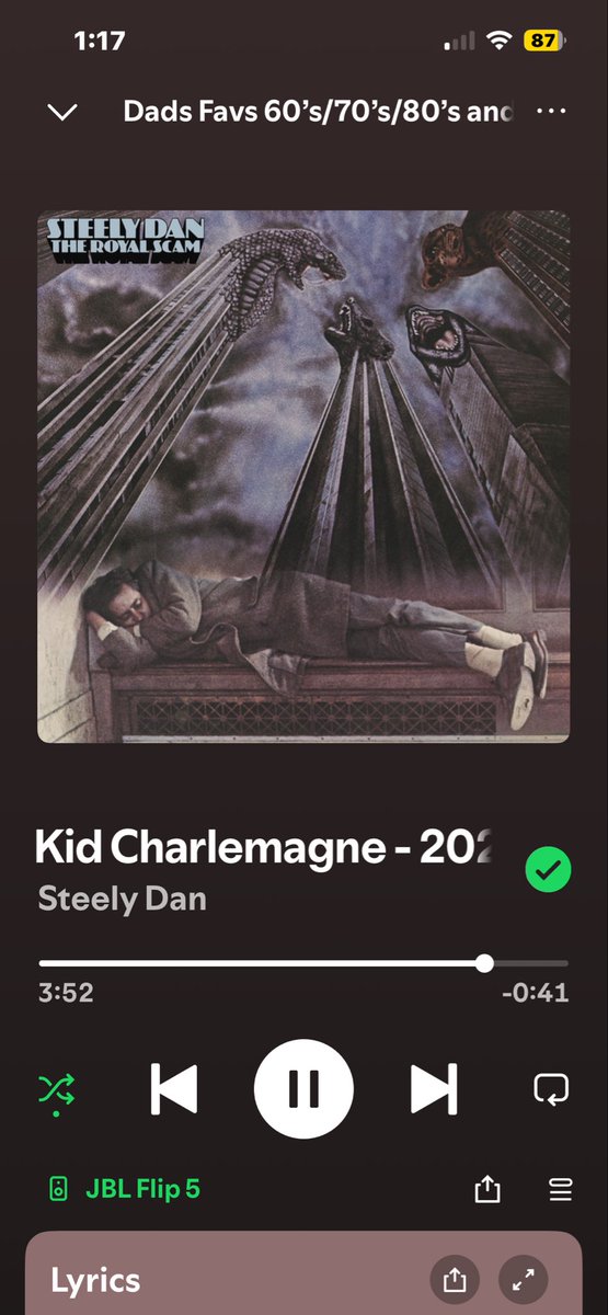 KyGreek1's tweet photo. Hey @drbecky1996 look  what just came through my play list! 😎✌️ https://t.co/bbJr2chzir