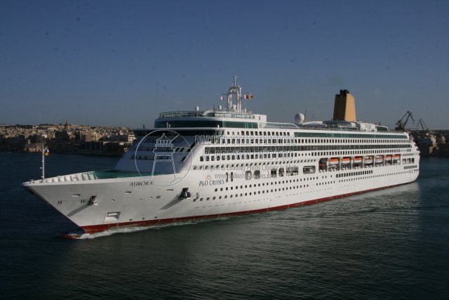 Shipguru's tweet photo. #pandocruises #cruiseliner #AURORA #leaving #grandharbourmalta - 15.05.2010 - https://t.co/nfgboxc3g3 - NO PHOTOS can be used or manipulated without our permission @pandocruises @Valletta_Port @worldshipsoc @CruiseHive @SeatradeCruise @ShippingMagnate @cruise_s_lovers @ShipNews https://t.co/A8toyDFKnO