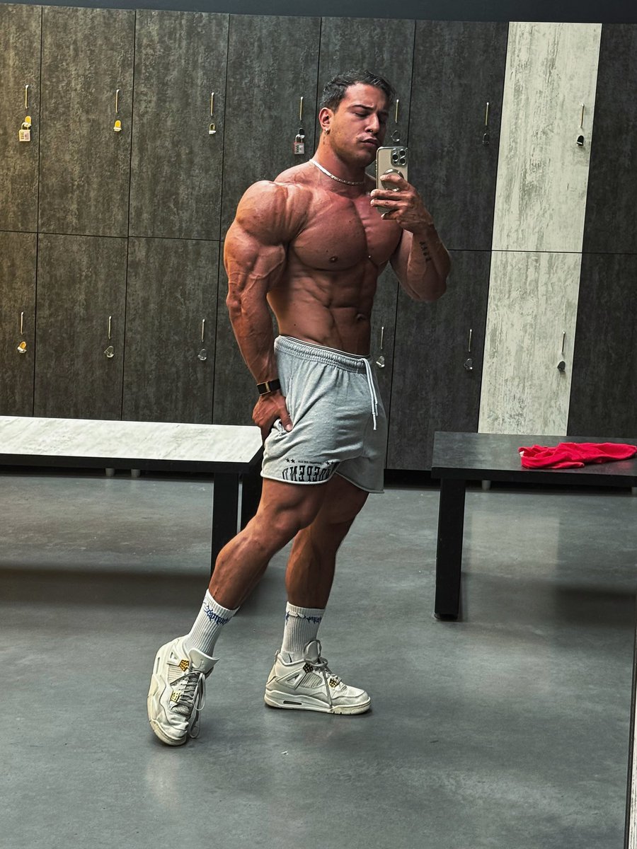 Musclemaniatv's tweet photo. Andrea Mammoli ⚜️ https://t.co/ocyBfmNNUp