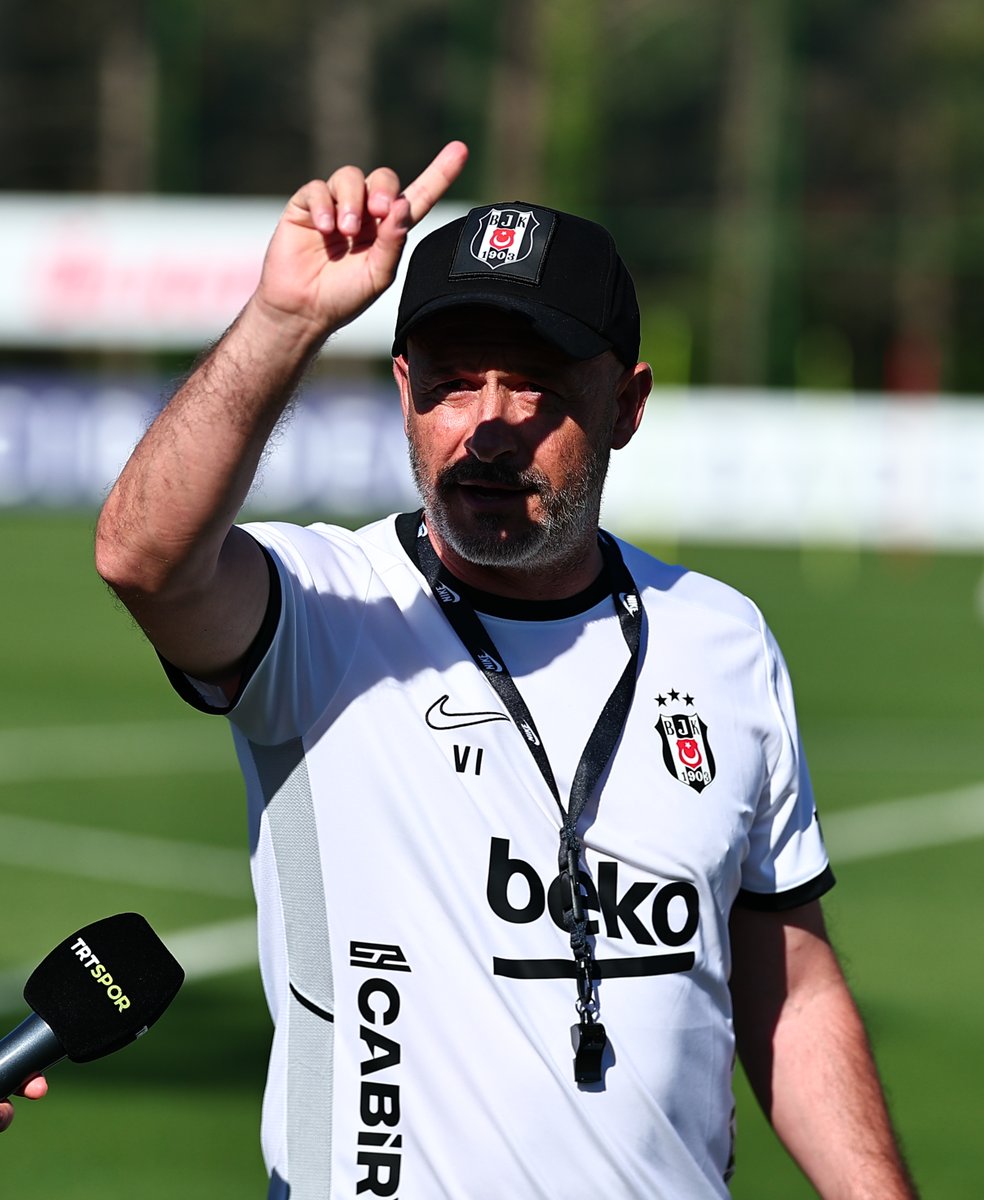 BesiktasEnglish's tweet photo. Day 1. Forward. Always. 🦅 https://t.co/J5cupmRduF