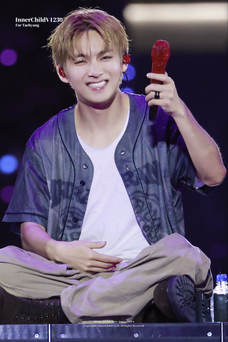 InnerChild_tete's tweet photo. 260626 MADRID❤️mouth..tata！

#태형 #TAEHYUNG #V #THV
#방탄소년단뷔 #BTS #BTSV #BTS_WORLDTOUR_ARIRANG https://t.co/FoPeFknlZM