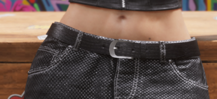 WiilliiamVaz's tweet photo. @SucumbaGames nas novas imagens a lucia aparece com uma pinta que essa aí não tem... vai saber.... https://t.co/0pbrffxJdU