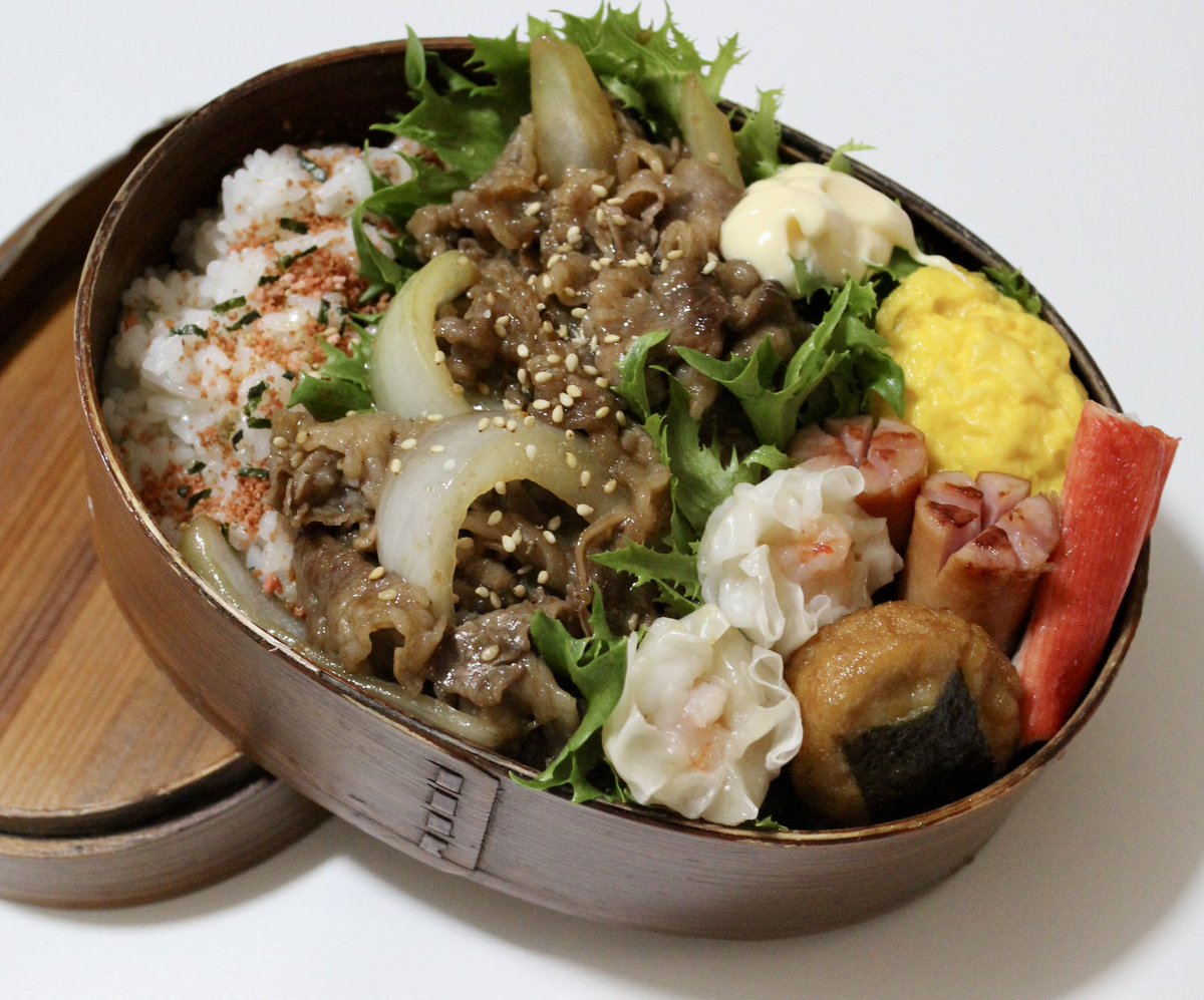 mukimanobento's tweet photo. おはようございます😊

2026.6.29
本日のおべんべん‼️

皆大好き四字熟語

そう！焼肉弁当🍱

今週も頑張りましょう🔥
いってきます✨️

#お弁当
#お弁当記録
#お弁当作り楽しもう部
#曲げわっぱ https://t.co/UtmCDYxrlT