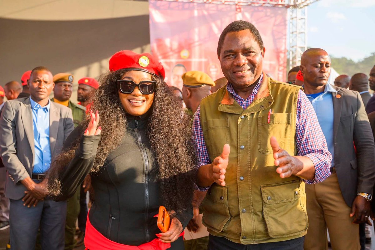 versaedits's tweet photo. Mutale Mwanza and HH at the campaign launch. https://t.co/4noV2jJCgW