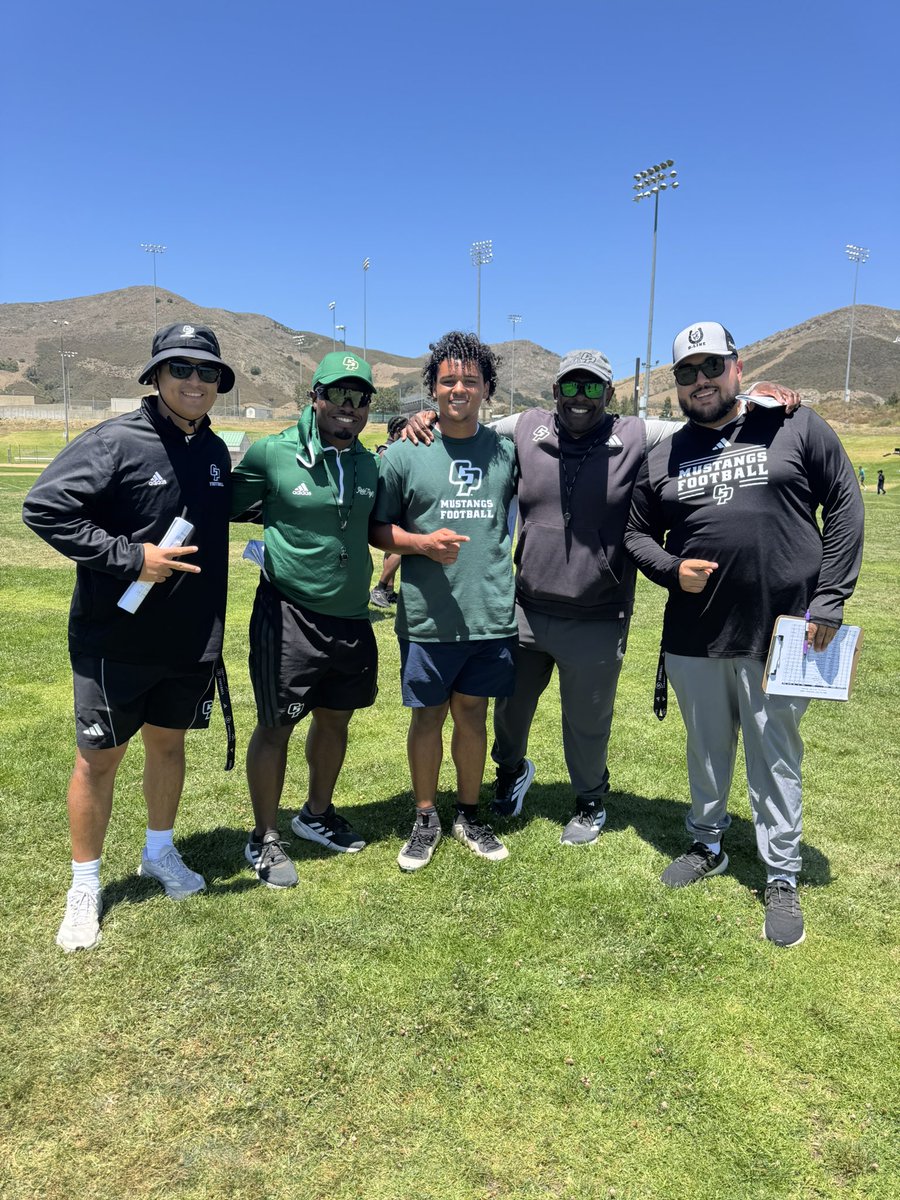 graysongaines7's tweet photo. After a great camp and conversation with @CoachTSkip and @CoachRRouse I am blessed to receive my first official D1 offer from @calpolyfootball. #RideHigh 🐎 

@CoachPepeAVO @EAthletix @BrandonHuffman @GregBiggins @PGregorian @PrepRedzoneCA @CalHiSports @Rivals @On3 @BlairAngulo @adamgorney @ChadSimmons_ @westcoastpreps_ @alecsimpson5