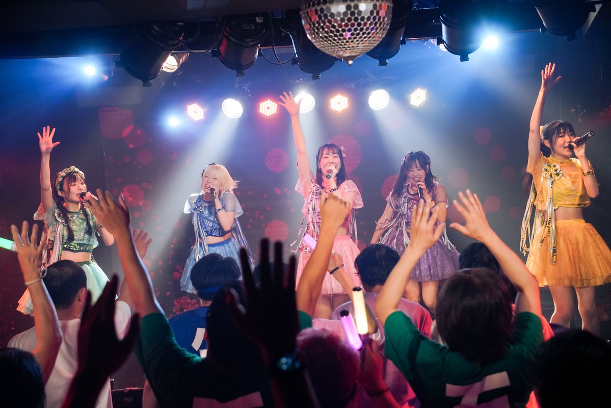 bonjour_idol's tweet photo. 【LIVE REPORT】

Up Up Girls kakko KARI Hits Full Throttle: Kitagawa Mina Returns for High-Octane Solo Live Ahead of a Burning Summer! ❤️
Up Up Girls kakko KARI's One-man Live ✨ (公式写真38枚あり📸)

➡️ https://t.co/pjHR3DQooQ (英語/日本語)

@uugirlsofficial 
#アプガ #BonjourIdol