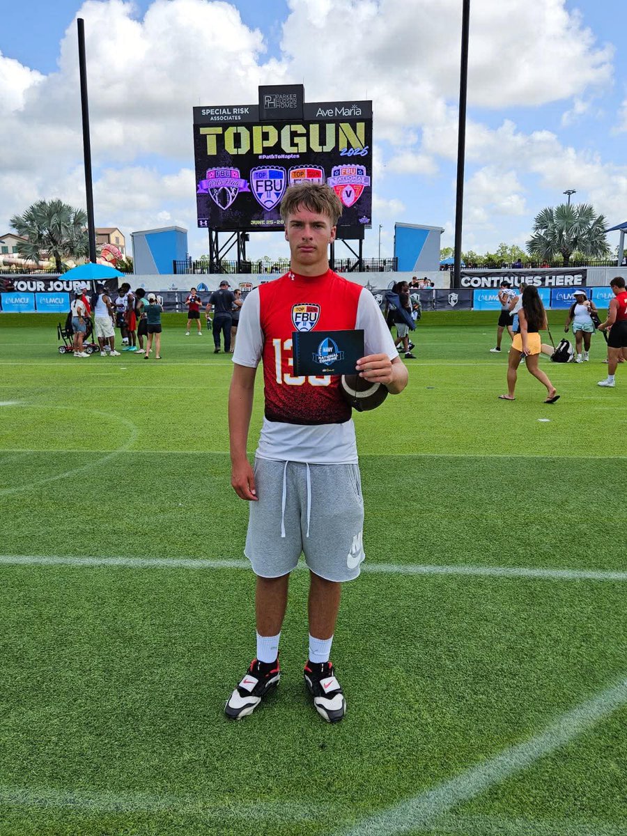 OakHillsFootba1's tweet photo. 6'3 QB, Class of 2028 @Jordandubiel is dominating the off-season. Can't wait for everyone to see him this season. Welcome to the family #ALLIN https://t.co/CFMueD4vyB
