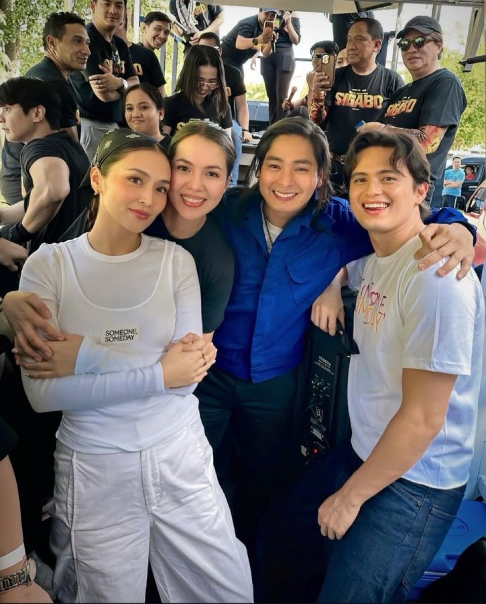wizardof1Kkings's tweet photo. Back in the mix again- stepping in like the spotlight’s been waiting to warm her beautiful face. #KathrynBernardo https://t.co/un1bSNl8kg