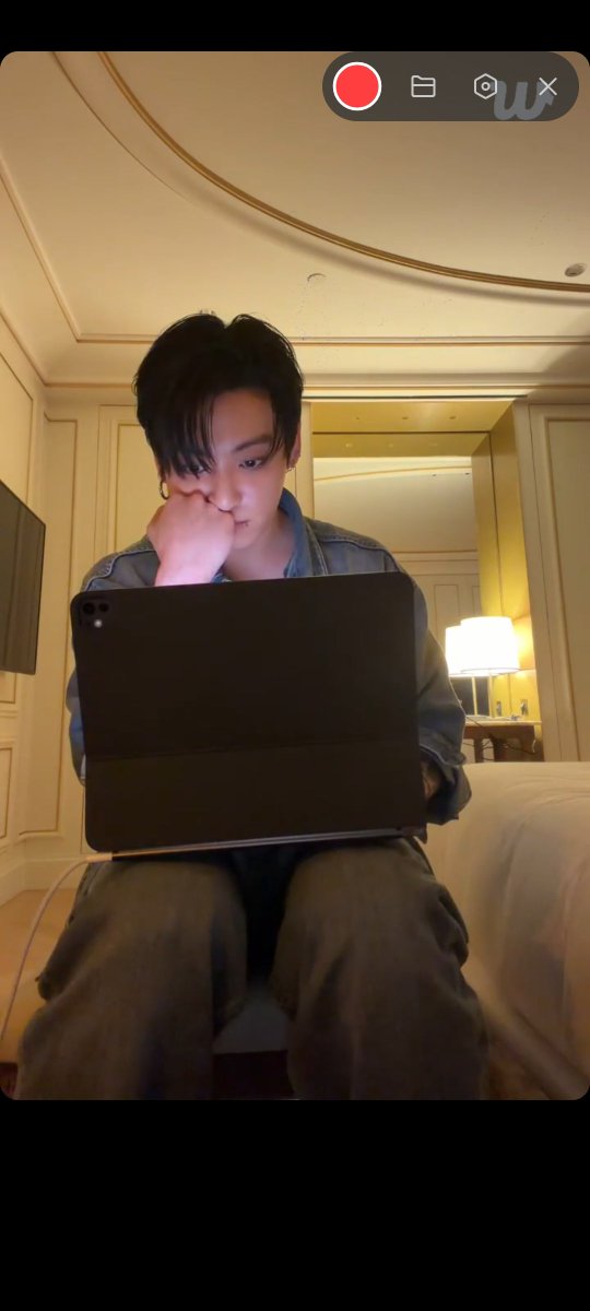 ChillDJ3's tweet photo. @ran__min This pic https://t.co/I14UhKpHYO