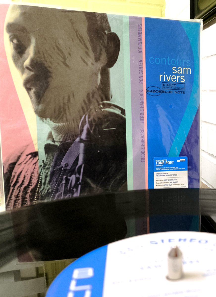 dgaticav's tweet photo. Sonando!!! 🎷🎼🎶 #Contours #SamRivers #FreddieHubbard #HerbieHancock @RonCarterBass #JoeChambers @bluenoterecords @elanarca @Fer_BakyDan @dbustamante1 @JazzCfree de lo mejor que se puede escuchar de avant-garde y con un verdadero Dream Team https://t.co/6FZJGiPVun