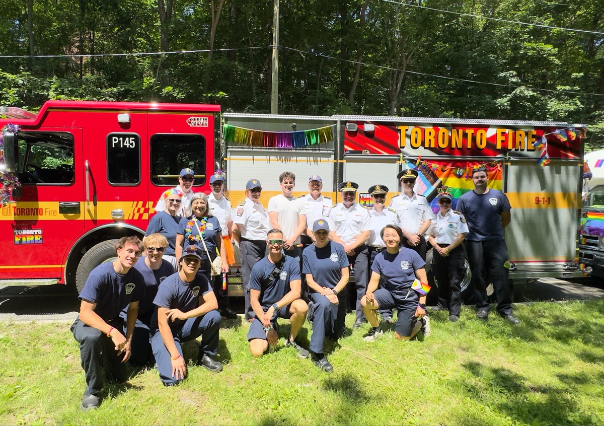 ChiefJessopTFS's tweet photo. With our @Toronto_Fire team and @TorontoMedics colleagues ready for the #PrideTO Parade. Proud to stand together in celebrating our LGBTQIA2S+ members and community, and looking forward to a great day ahead. π #HappyPride https://t.co/BQ8pzicwRx