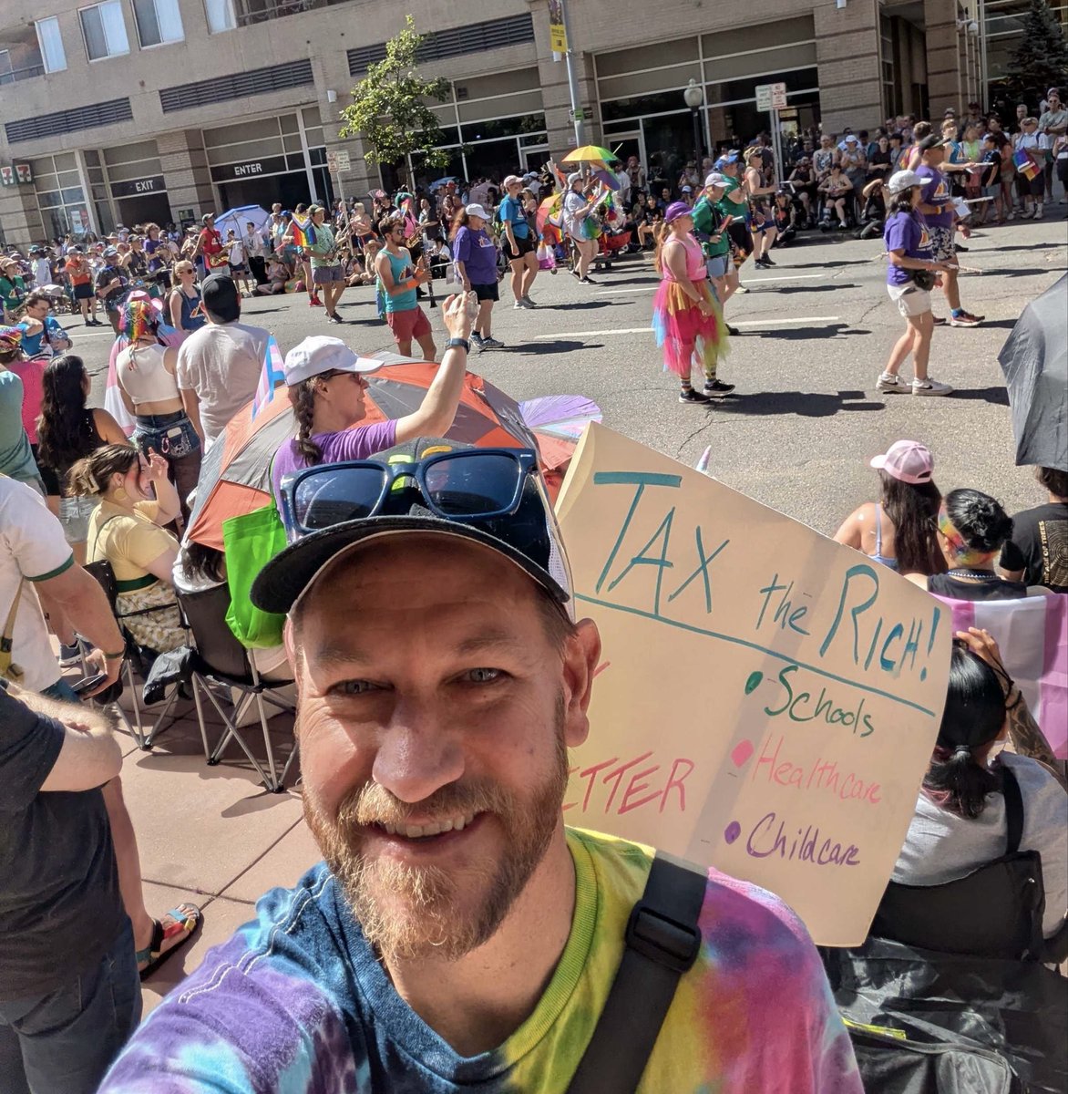 BellPolicy's tweet photo. The @Bellpolicy Center was out in force today, collecting signatures to get the graduated income tax on the ballot!! Leading the charge was Bell President @cdegruykennedy, who was collecting signatures at Denver Pride today. Find out more at https://t.co/amxX7bAWbf #copolitics https://t.co/gIiMvEQ5CD