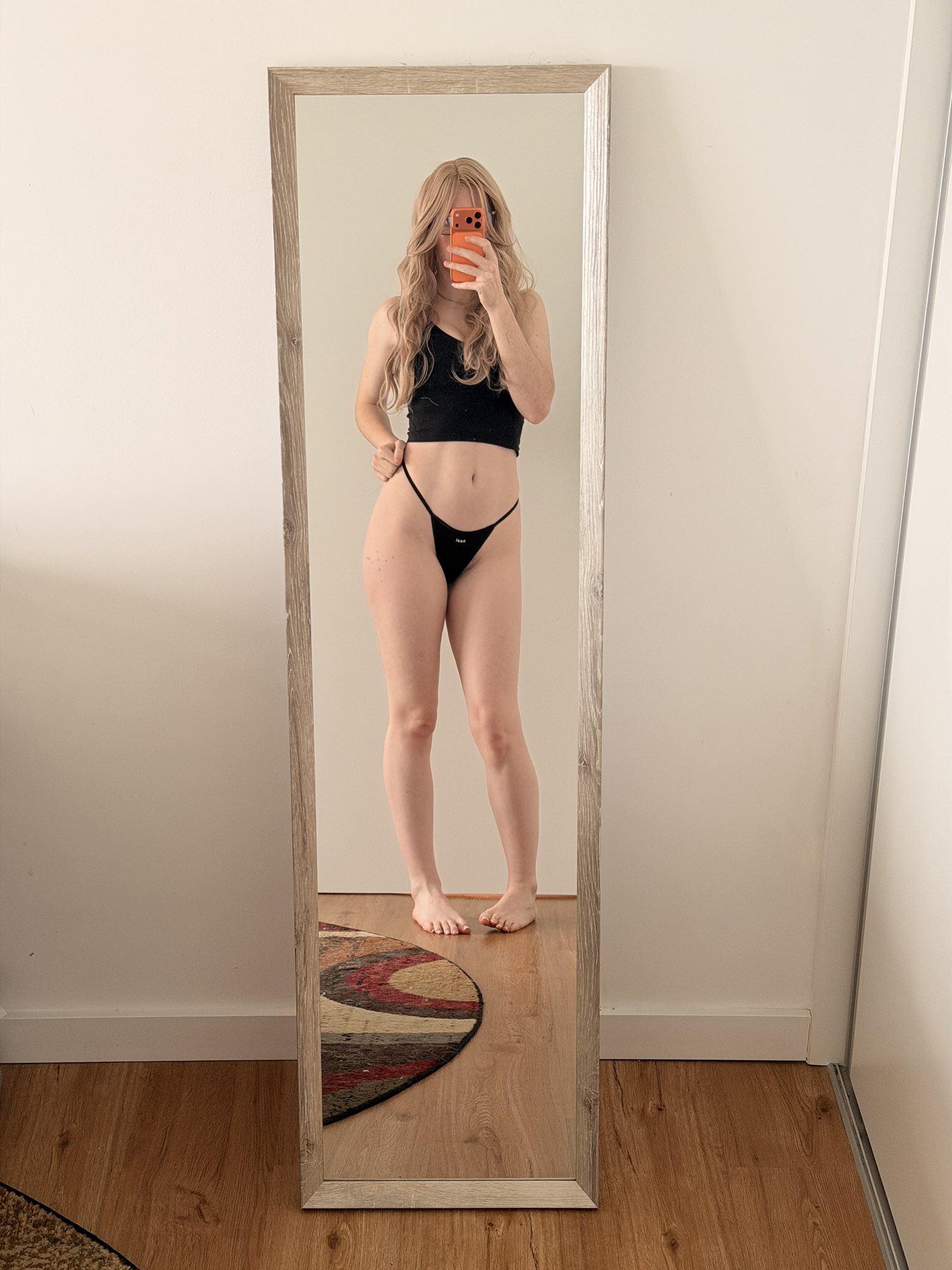 2 pic. Filming fits of the day! https://t.co/2KDzQOIQdn