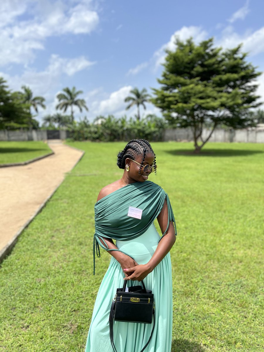 Jemateesdesign's tweet photo. Hello everyone 
I’m Margaret the founder and creative director of Jemateesdesign
I’m based in Uyo
I’m passionate about making women intentional and unforgettable with what they wear
I love my clients🥰
I love you guys too🥰

Dress from the brand https://t.co/BLhJLLs5Zf