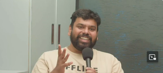 wasabi_5555's tweet photo. A man's content smile after successfully creating hatred between Telugu people with the help of pinkies. https://t.co/KY4pwevNil