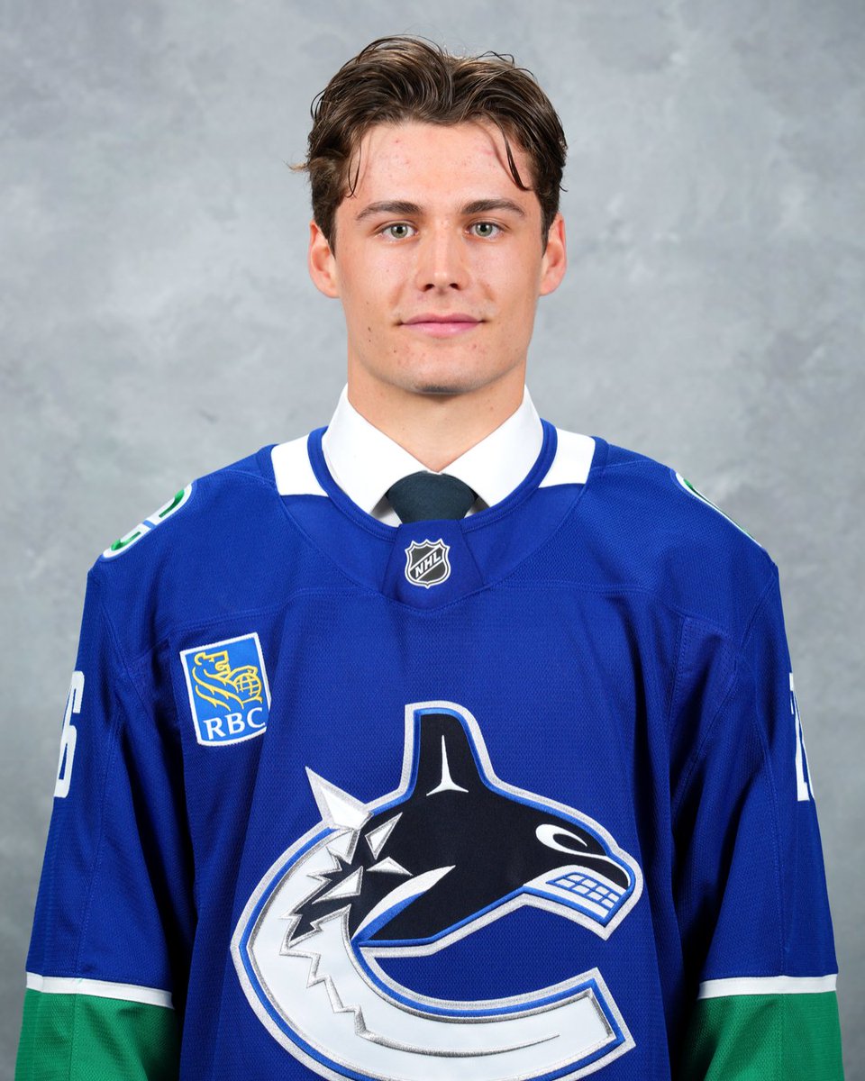 Canucks's tweet photo. How about some draft day headshots for the timeline? 📸

#NHLDraft | @UberEats https://t.co/7GXwqsV3Cu