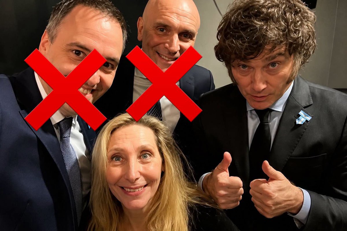 JBruno44965's tweet photo. @indignadoxd Esa idiotéz solo se la puede ceer un liberto, que sabemos bien que son muy cortitos. Ni uno va a quedar https://t.co/u0OEP3APcM