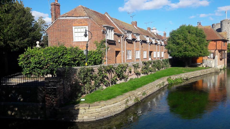 nancycappelli's tweet photo. #Canterbury #Inglaterra 🏴󠁧󠁢󠁥󠁮󠁧󠁿 🇬🇧 #RecuerdoDeViaje #Wanderlust https://t.co/H6WKWGPwmp