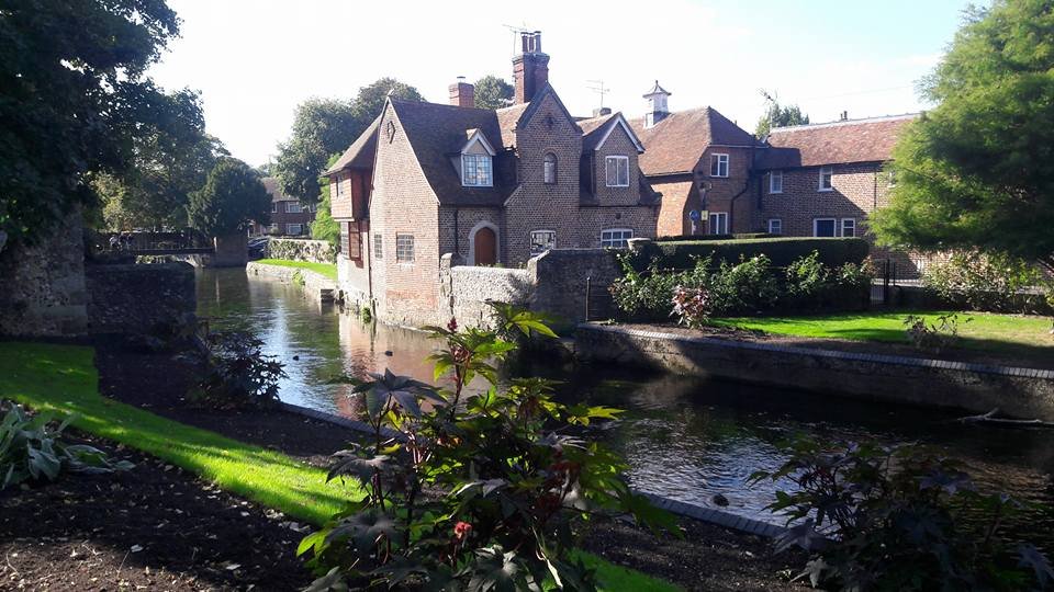 nancycappelli's tweet photo. #Canterbury #Inglaterra 🏴󠁧󠁢󠁥󠁮󠁧󠁿 🇬🇧 #RecuerdoDeViaje #Wanderlust https://t.co/H6WKWGPwmp