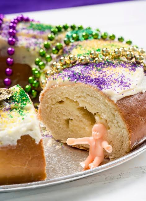 HazmatZombie's tweet photo. @_AlexHirsch @nypost adult king cake baby https://t.co/Z0qaUxNZw6