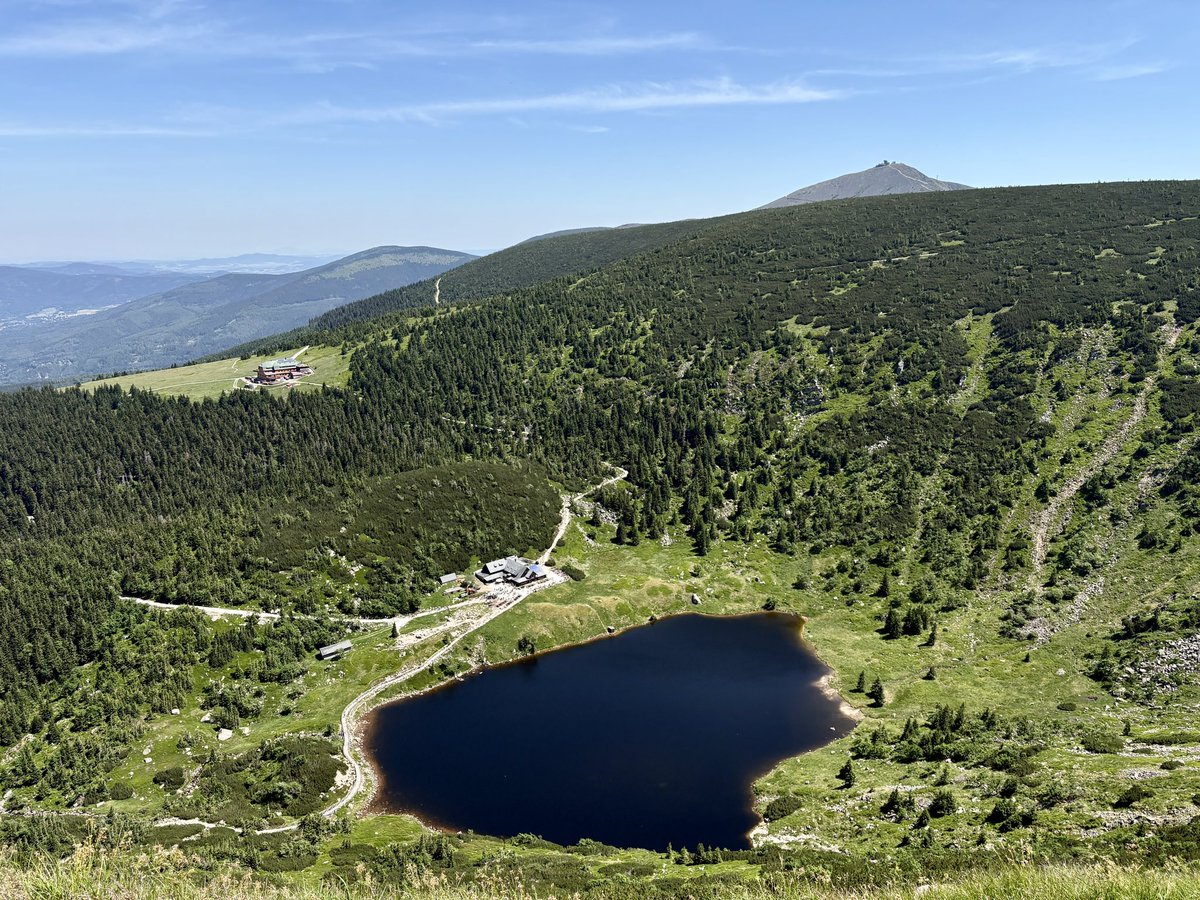 ludek_svoboda's tweet photo. přes Horní Mísečky – Špindl – Sněžku – Sněžné Jámy a Dvoračky do Rokytnice #trailruning https://t.co/odb8Mf5D0f