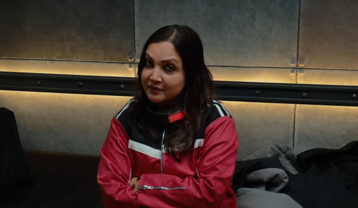 r4ynat's tweet photo. pammi and akansha paired up together ate so unhinged lmao #lockupp2 https://t.co/EFyvCoOoy7