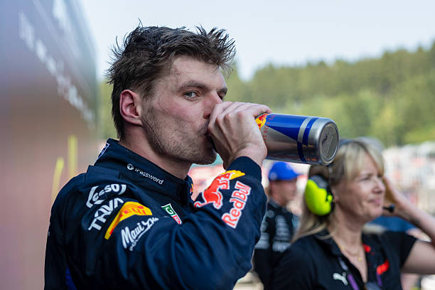 formuLau16's tweet photo. EXCUSE ME MAX VERSTAPPEN HELLLOOOO https://t.co/OdK6KPfg3s