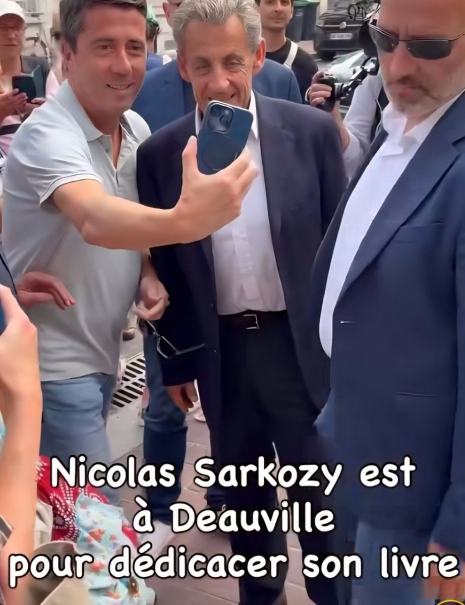 nRenardPaname's tweet photo. Chronique ordinaire de la douce vie d'un délinquant haut de gamme en République exemplaire : un mafieux multicondamné, dont le casier judiciaire résume à lui seul les plus beaux chapitres du code pénal, ne cesse de parader en toute liberté sans jamais - ou presque - exécuter ses peines. Quelle dinguerie que cette impunité à perpétuité dont bénéficie ce digne ambassadeur de « la France des honnêtes gens » qui voit systématiquement ses condamnations à de la prison ferme se métamorphoser, par la magie du privilège, en opérations de com ou en sorties VIP. Une forme de réinsertion mondaine, sans doute...