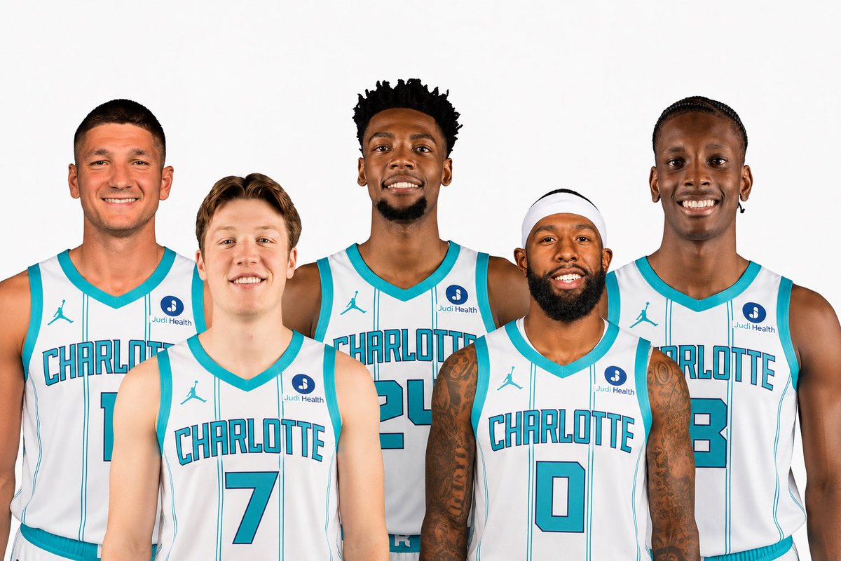 Ash4threeee's tweet photo. Charlotte Hornets potential roster😬😬😮 https://t.co/2kNOG7KglZ