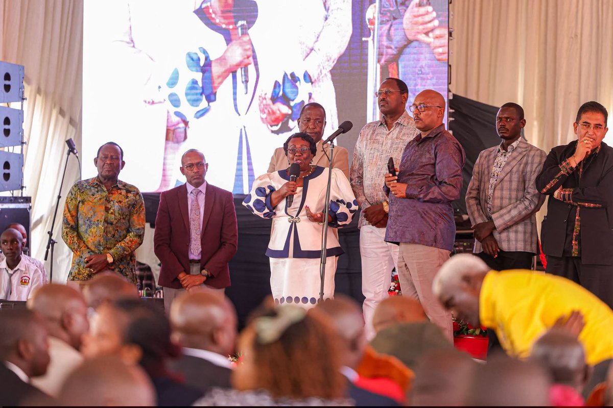 DanKiili's tweet photo. Today, I had the distinct honor of hosting H.E. President Dr. William Samoei Ruto during the historic 60th Anniversary celebrations of Burieruri Boys High School, my alma mater, where I studied as a member of the Class of 1992 and served as School Captain. https://t.co/foB2Yl2c6N