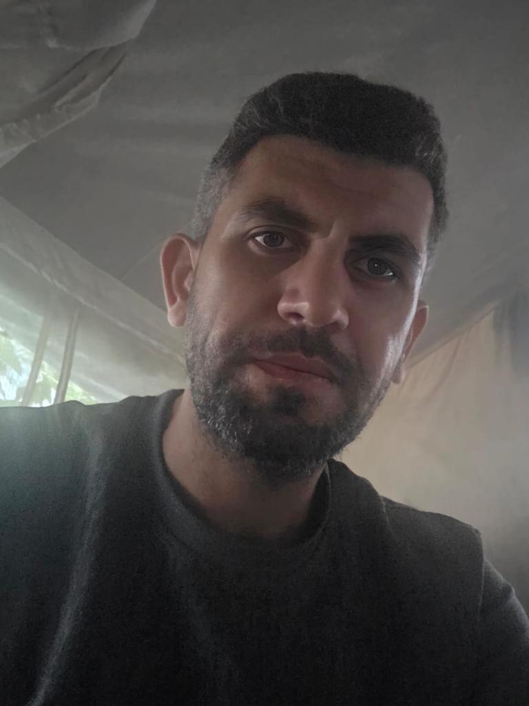 AljbKhalil_'s tweet photo. For days, I've been trying to find support for my family while carrying more sadness than I can bear. 💔
I keep trying, but it feels like no one sees us.
Please don't leave us alone. Every share or donation matters. 🙏
https://t.co/Imwawq70bZ https://t.co/JPx4KIiYKb