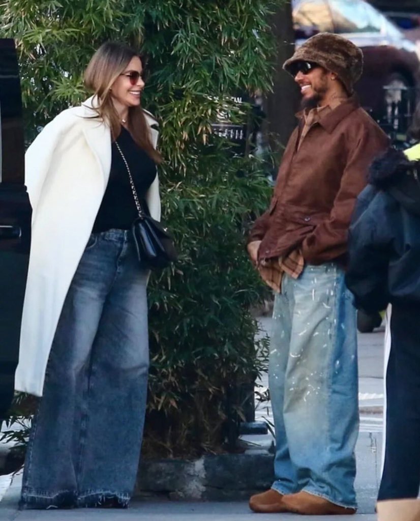 vahphor's tweet photo. Lewis Hamilton was reportedly seen with 52-year-old actress Sofia Vergara, according to sources suggesting that he and Kim Kardashian have officially ended their relationship.

The report also claims people have been criticizing Kim over a perceived lack of attention, support, and quality time with her children with Kanye West, alleging that she has instead been frequently seen following Lewis around.