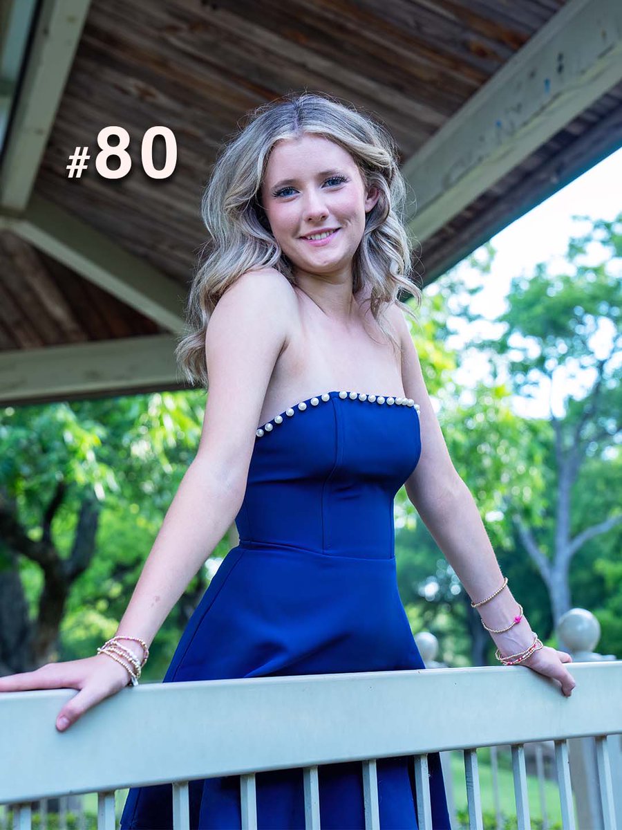 BayleeNicoleMus's tweet photo. My SWEET SIXTEEN Official Photoshoot - Part 23 - Which pic is your fav?

#sweet16 #countrymusic #southern #photoshoot #countrygirl https://t.co/OuKv8QY5eJ