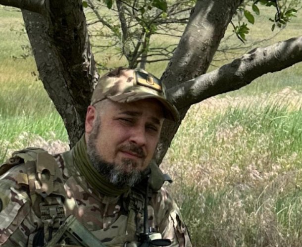 oleg_veretskiy's tweet photo. I’m sorry, Dear Friends,the last time I posted update status of our fundraiser was 11 days ago. In Donbas,where our unit is operating, we have a lot of work right now—I think you know what I mean 🫡🇺🇦
I’m very grateful to you for not stopping all these days and for continuing to help and promote this fundraiser.
Our goals are simple, but they can save lives here on frontline. That is why I'm asking you to help with this mission:

🎯 Vehicle Electronic Warfare Case with battery pack/charging station
🎯 Autel EVO Max 4T-XE
🎯 Drone detector
🎯 Drone controller

✅ $ 3277
🎯 $ 8459
🙏 $ 5182 to go🙏

Please, rep0st, b00st and d0nate if you can 🙏💙💛🙏

🅿️🅿️:
veretskaya2009@gmail.com