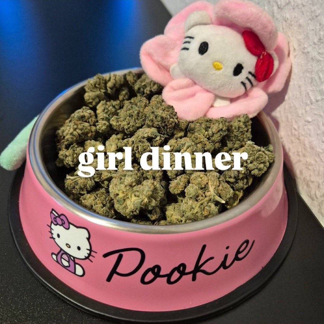 doeickgff's tweet photo. < 33 https://t.co/FFo7assjZi