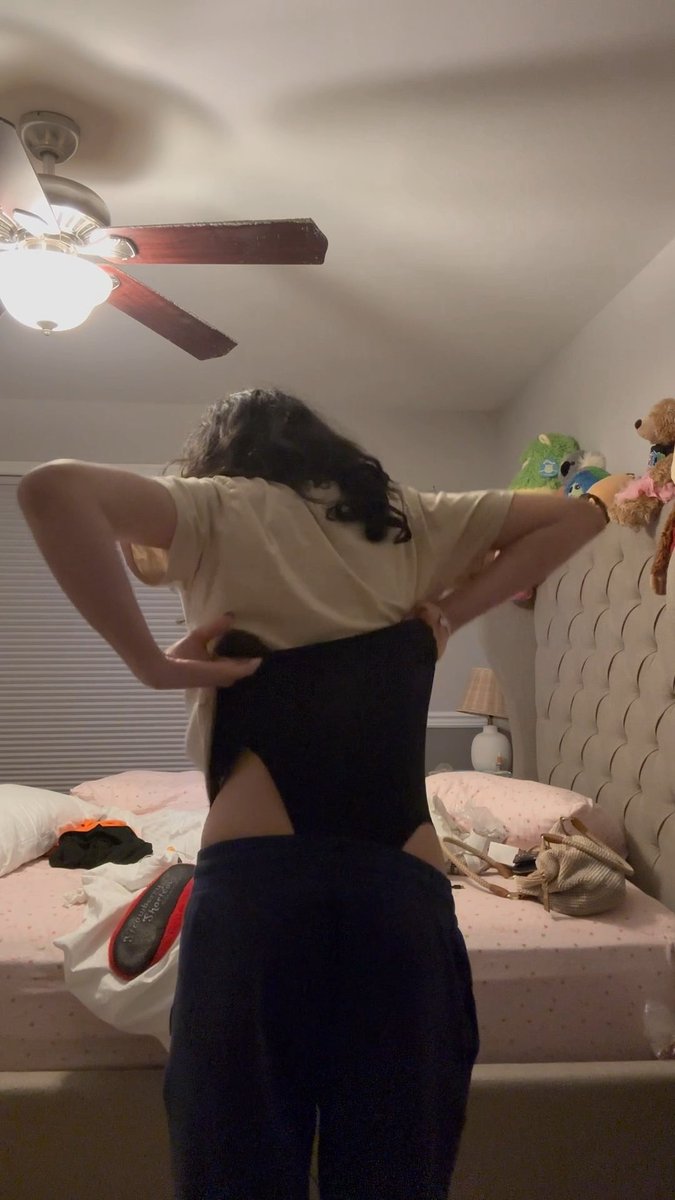 aessthhete's tweet photo. I taught @urxmomxisxfine so well! Should this dork do more wedgies? #wedgie #calzonchino #wedgiegirl https://t.co/iubuVvzQto