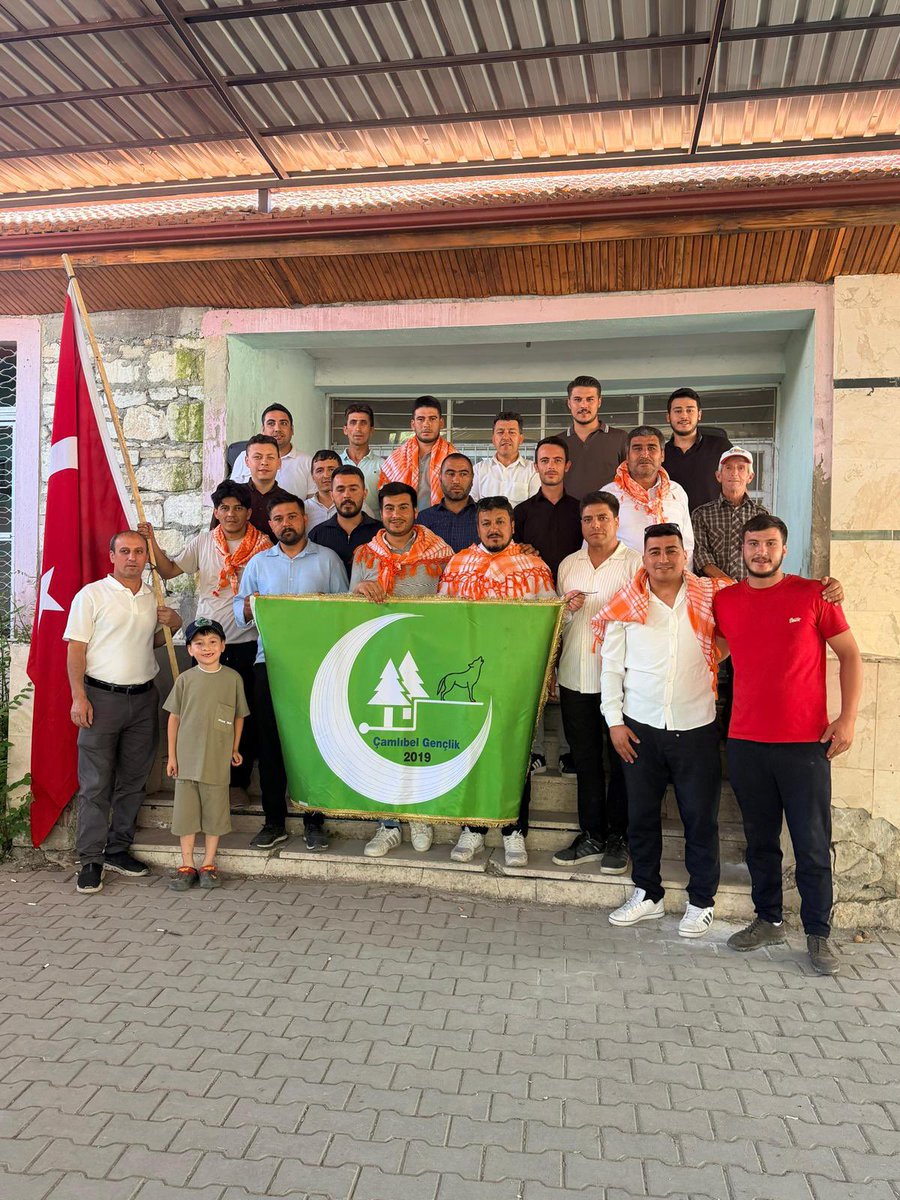 aliakguntr's tweet photo. 📍Çamlıbel Mahallesi’ndeki Aşure etkinliği ve bayrak değişimine İlçe Başkan Yardımcımız Yunus Yıldırım katıldı. Allah kabul etsin. https://t.co/F9uSG6FlBe