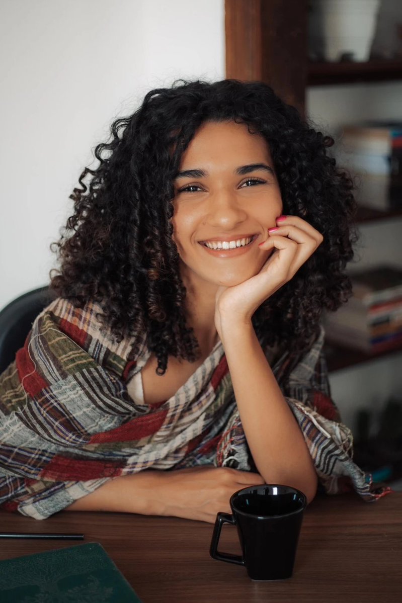 republiqueBRA's tweet photo. ✊🏻 ✊🏿 Movimentos progressistas colocam o branco como inimigo supremo e, por isso, negam o fruto da miscigenação, diz escritora Beatriz Bueno, autora de "Parditude". https://t.co/gUlUaRvB8I