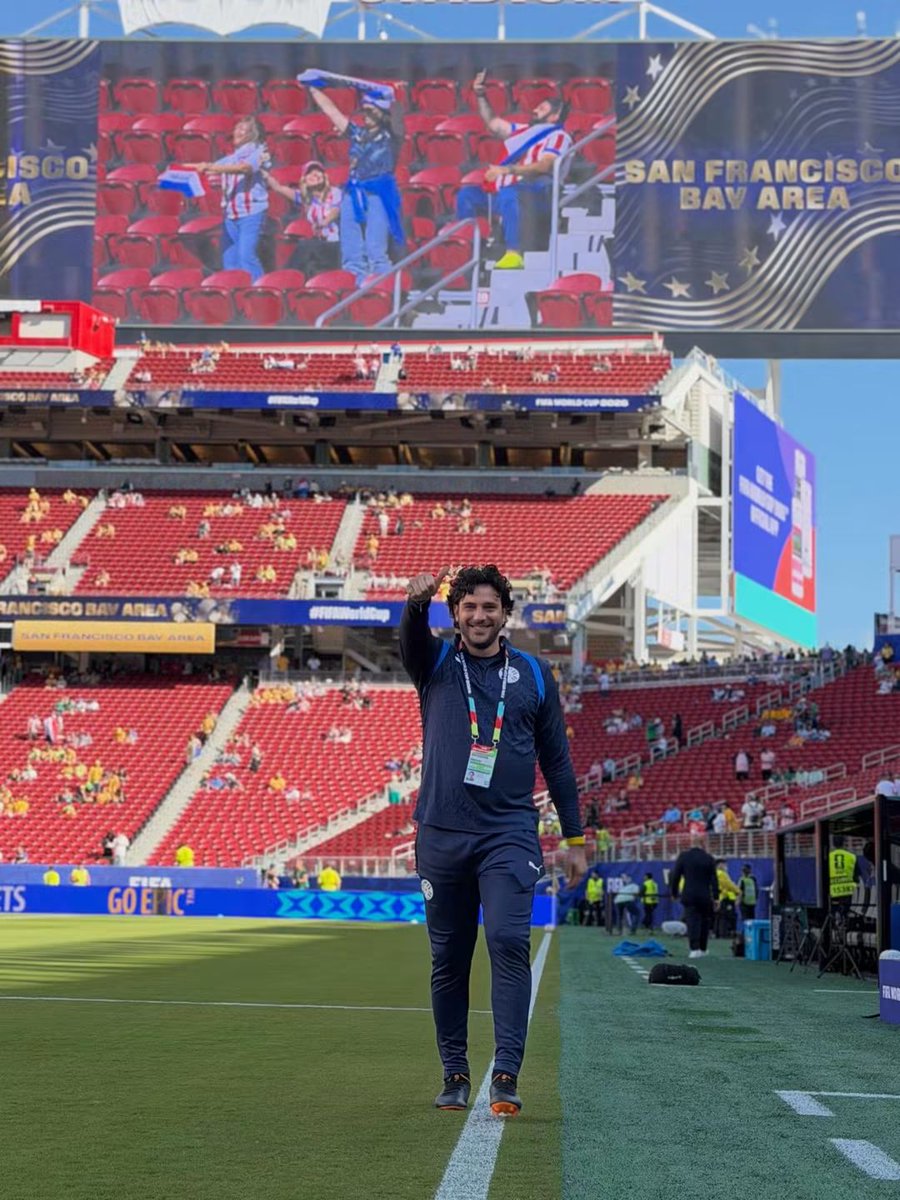 Lynxfcgib's tweet photo. Joaquin Ketlun - A former Lynx FC Goalkeeper who also coached our youth academy - Now part of the Paraguay World Cup Technical team as Goalkeeper coach! 🧤🌎⚽️

Congrats and well done on your achievements! 💪🏻✨️ @joaketlun1 

One Family 💛 Lynx

#weliveforever #onefamily #lynxfc https://t.co/Xy7wePaasI