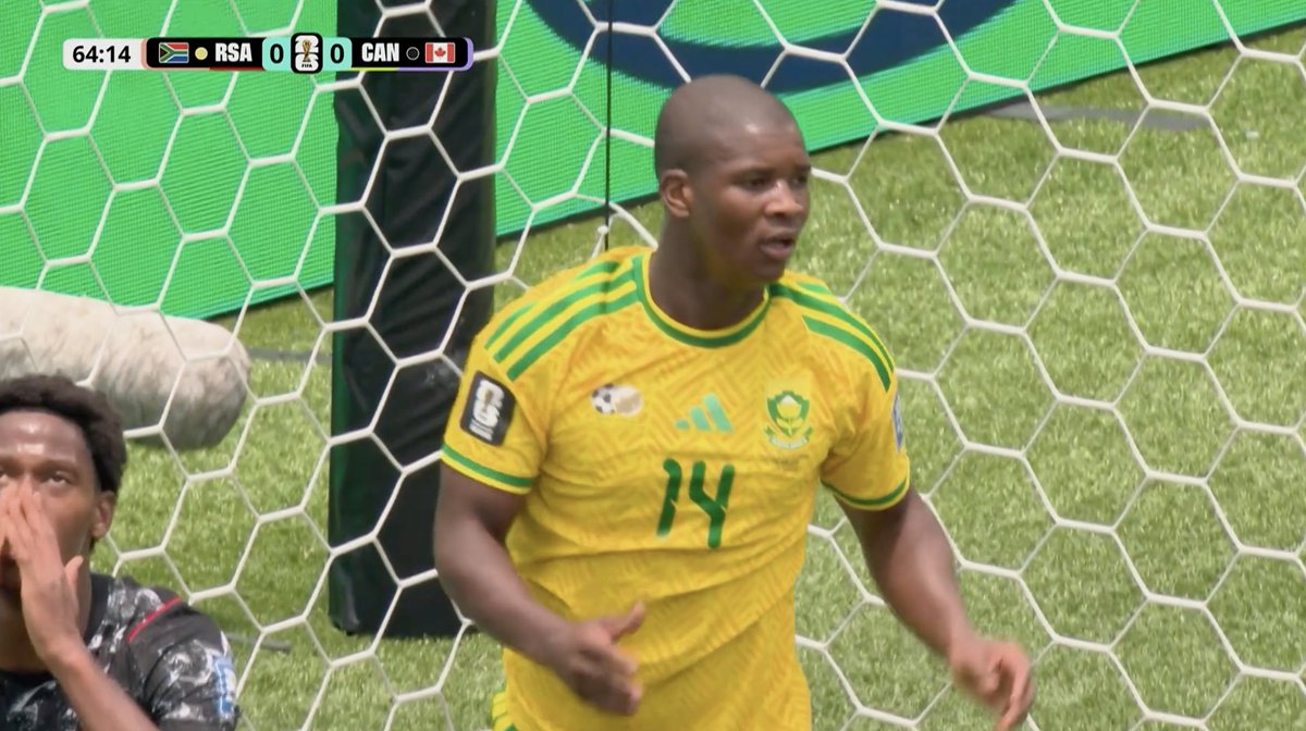 ofootball__'s tweet photo. If South Africa win today, the whole world will know who Mbokazi is. https://t.co/NOHflk3Jp2