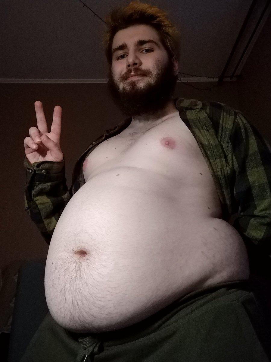 atrxchub's tweet photo. 2024 - around 92 kg
2025 - around 102 kg
2026 - 115 kg and gonna gain some more 🍕

#gay #bear #chub #gainer #atrxchub https://t.co/kiwkZ5FN3e