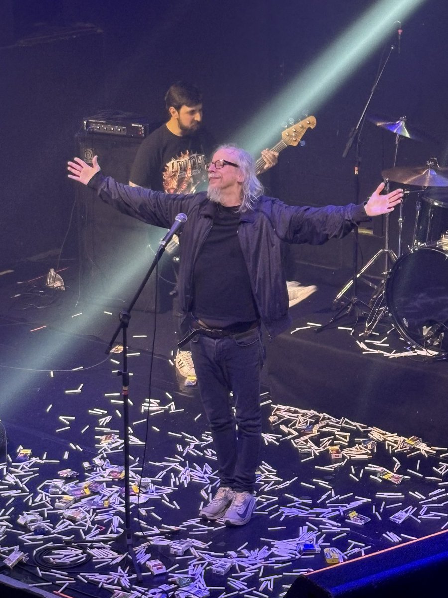 Magic__Baby's tweet photo. fui no show do skylab e foi muinto bao! divo https://t.co/G1Elj2nnxA