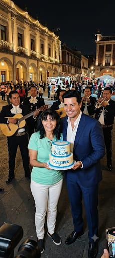 tremendaaMarte's tweet photo. Felicidades Chayanne! 
🥳🥰🥰🎁🎂���🎊🎉💚🤍❤️
#happyBirthdayChayanne
#felizCumpleTremendo 
#happyBirthday https://t.co/AKoh8tnaSU