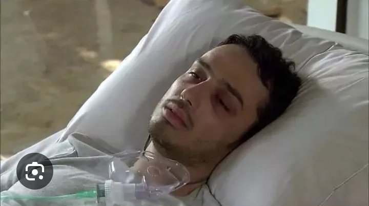 TeksinFatma's tweet photo. Konu sürekli öksürmekse tek rakibim https://t.co/n5Qc3aSrLd