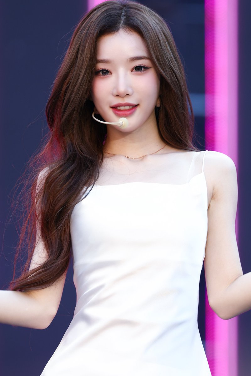 FlexibleS5's tweet photo. 260628 HQ #트리플에스 #tripleS #김유연 #유연 #KimYooyeon #YooYeon https://t.co/QLrysP79SR